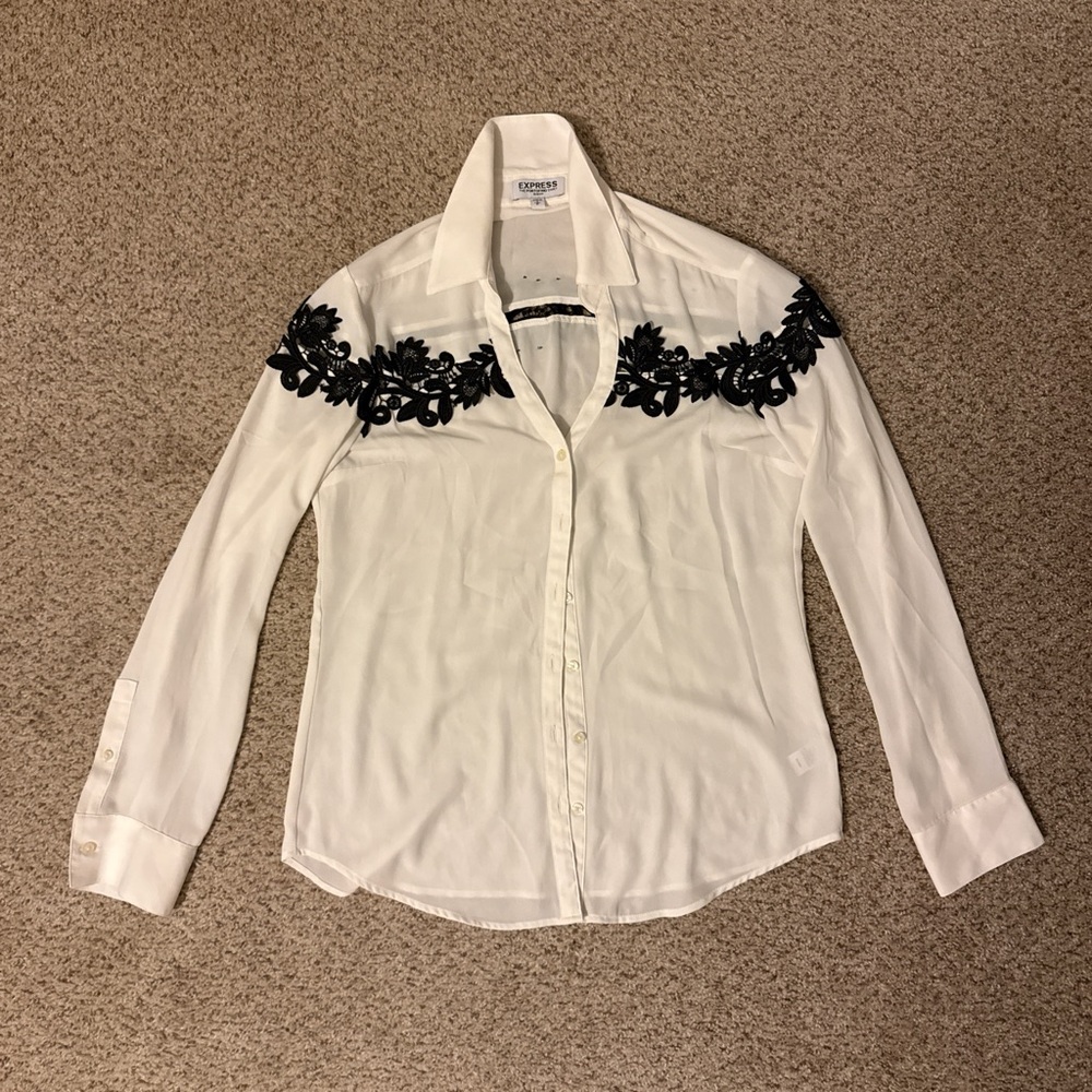 EXPRESS Dressy White Shirt with Black Lace Size S